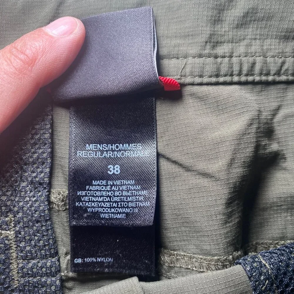 The North Face Mens Cargo Shorts Olive Green Sz 38 Nylon Outdoor Hiking‎ Durable
